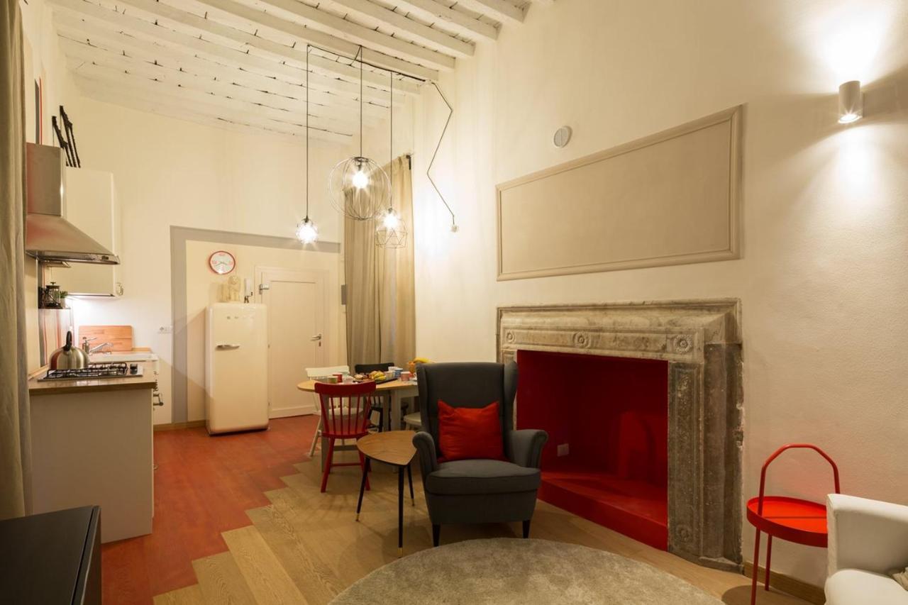 Charm Apartment Pietrasanta Exterior foto